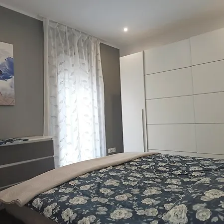 Przy Kopalni Srebra Apartment *